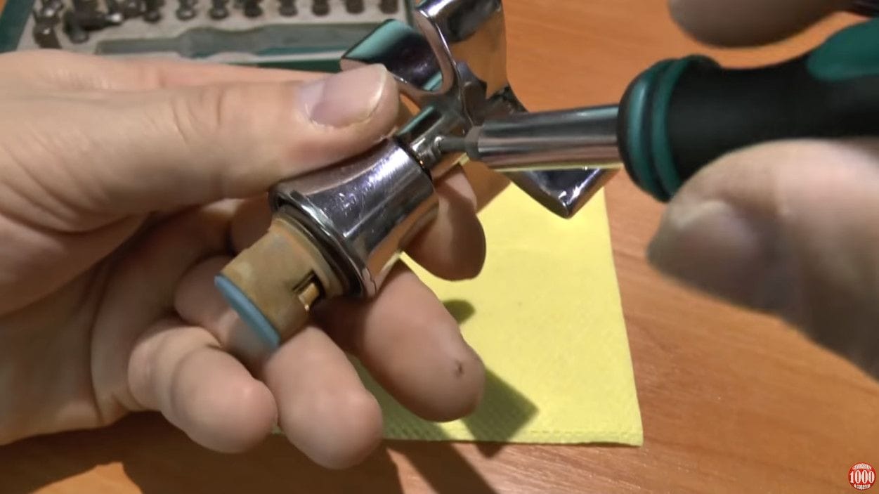 Как снять маховик с кран буксы: Как снять маховик с кран буксы .
