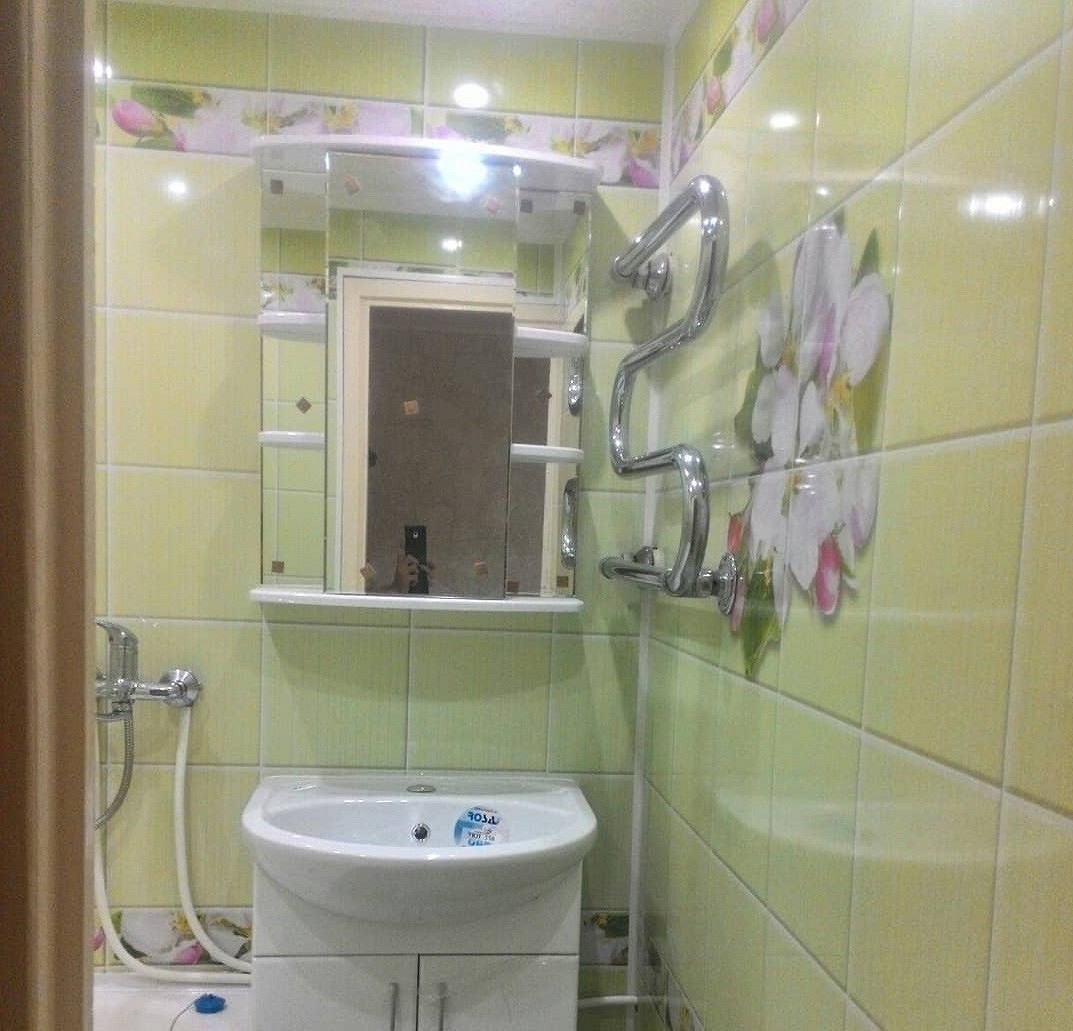 Фото ванных комнат с тюльпаном
